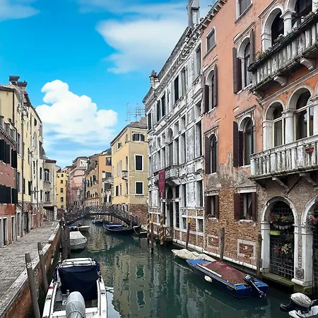 Historical Flat In Cannaregio, * ונציה