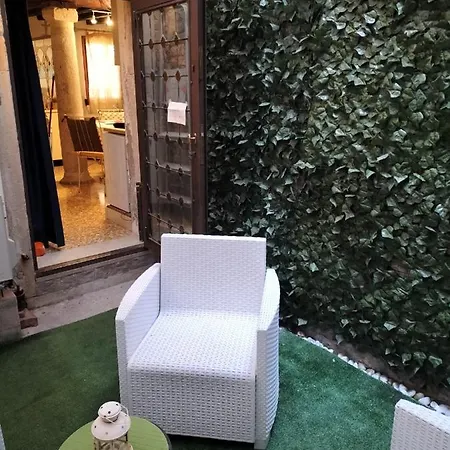 Historical Flat In Cannaregio, Lägenhet Venedig