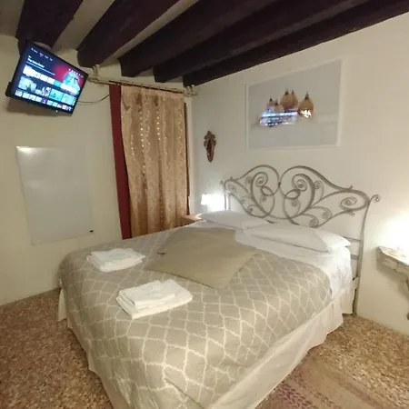 Historical Flat In Cannaregio, Apartmán *