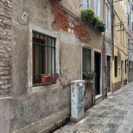 Apartmán Historical Flat In Cannaregio,